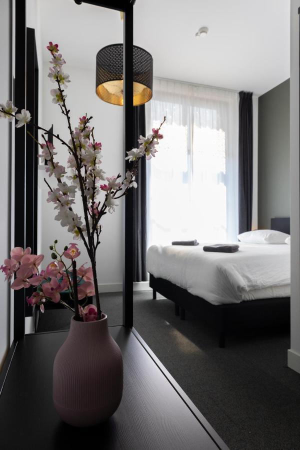 Hotel En Stadscafe De Dam L Hotel 莫尼肯达姆 外观 照片